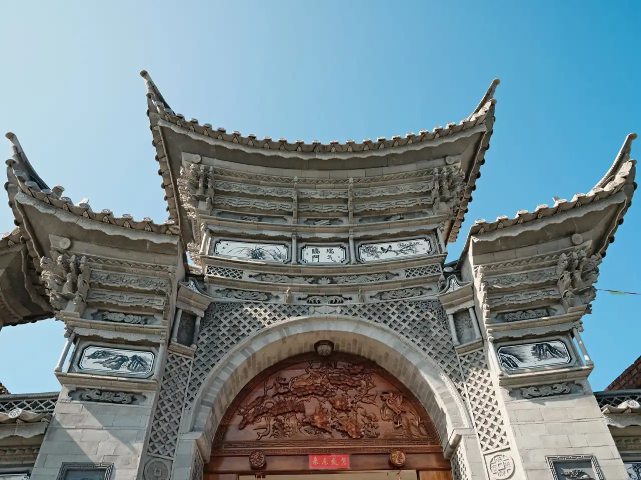 厦门美欧亚科技：企业级软件研发与系统集成服务的技术架构解析